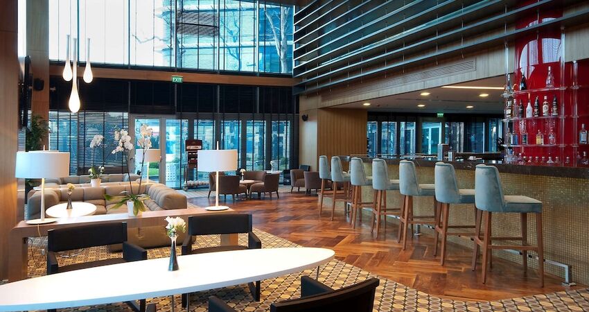 Doubletree by Hilton Moda