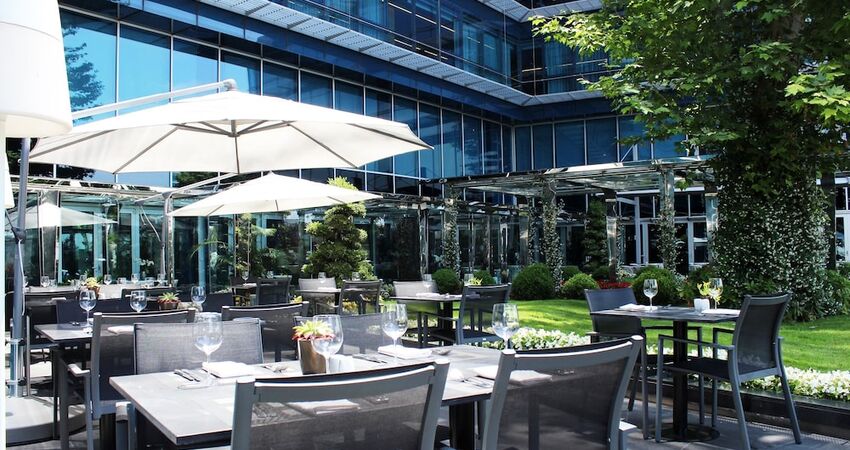 Doubletree by Hilton Moda