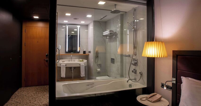 Doubletree by Hilton Moda