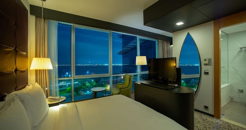 Doubletree by Hilton Moda