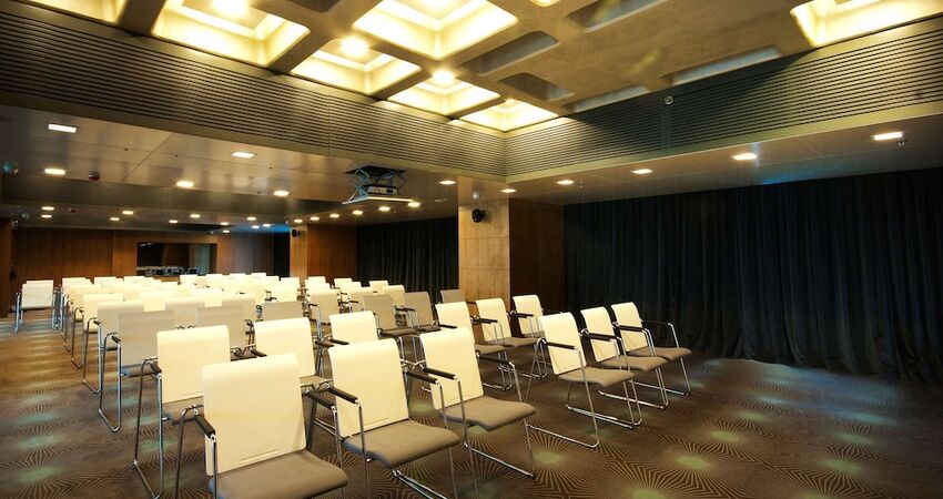 Doubletree by Hilton Moda